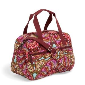 VERA BRADLEY TRAVEL BAG IN RESORT MEDALLION